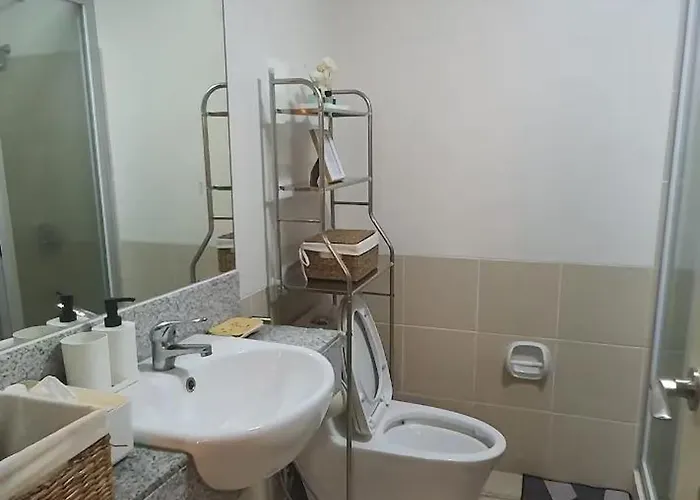 Apartment Modern And Cozy 2-bedroom In Prime Location